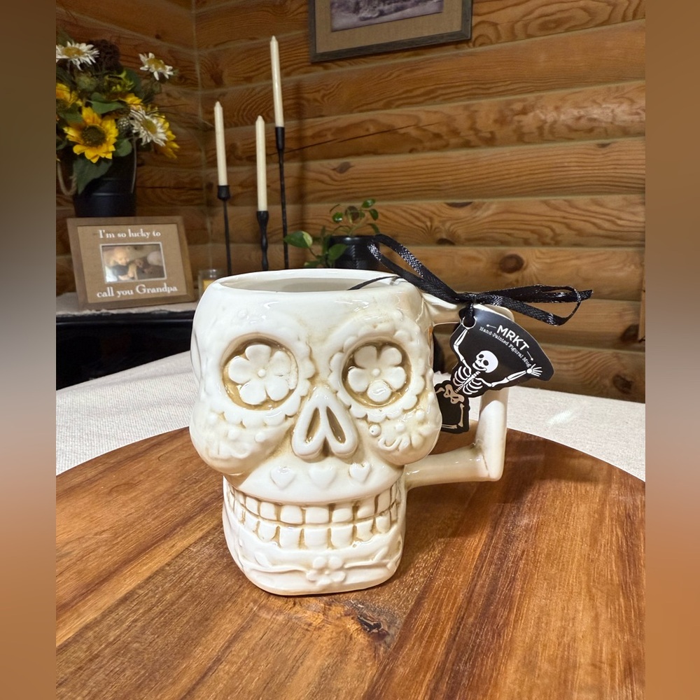 DIA DE LOS MUERTOS SKULL Shaped HALLOWEEN MUG
